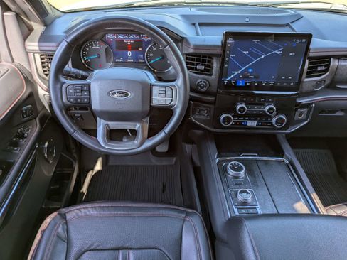 Used 2023 Ford Expedition Max Limited image 19