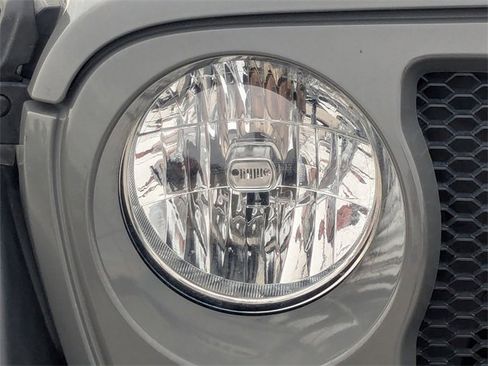 Used 2020 Jeep Wrangler Unlimited Sport S image 9