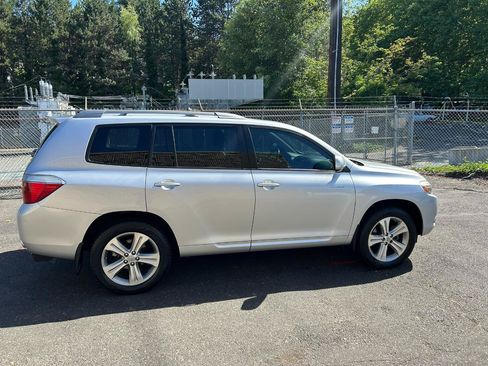 Used 2008 Toyota Highlander Sport AWD/4WD image 4