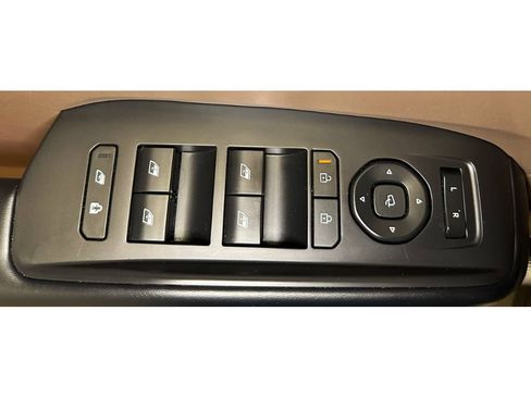 Used 2024 Kia EV9 GT-Line AWD/4WD image 36