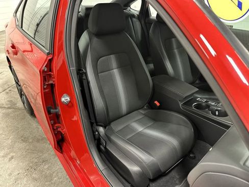 Used 2023 Honda Civic Sport image 24
