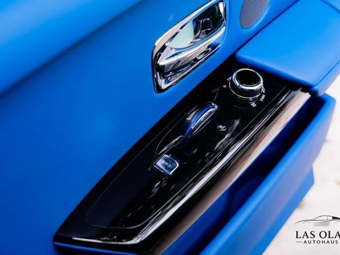 Used 2024 Rolls-Royce Phantom Sedan RWD image 20