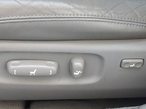 Used 2004 Toyota Camry XLE image 18