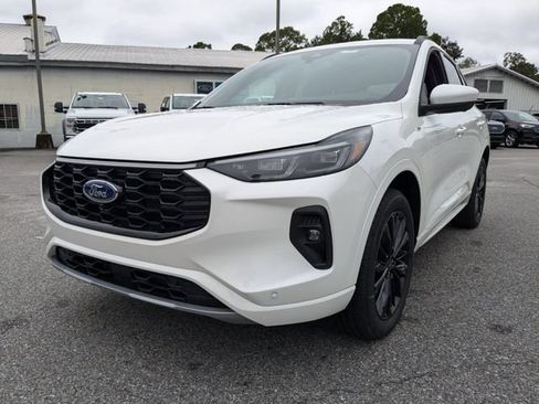 Used 2024 Ford Escape ST-Line Elite AWD/4WD image 8