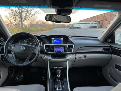 Used 2013 Honda Accord EX-L image 2