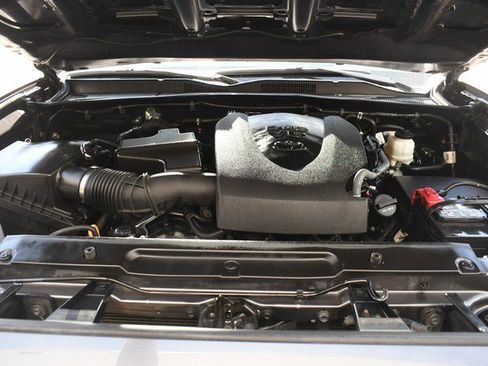 Certified 2023 Toyota Tacoma TRD Sport AWD/4WD image 29