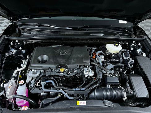 Certified 2025 Toyota Camry LE FWD image 9