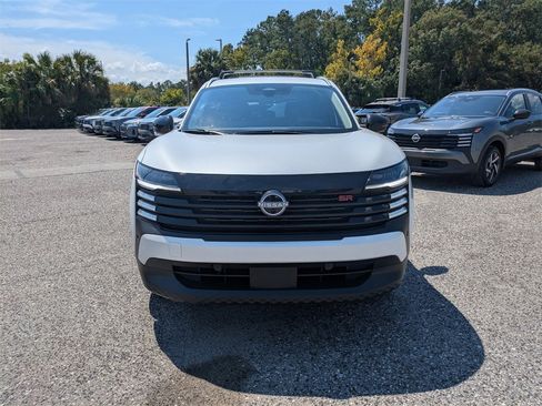 New 2026 Nissan Kicks SR image 8