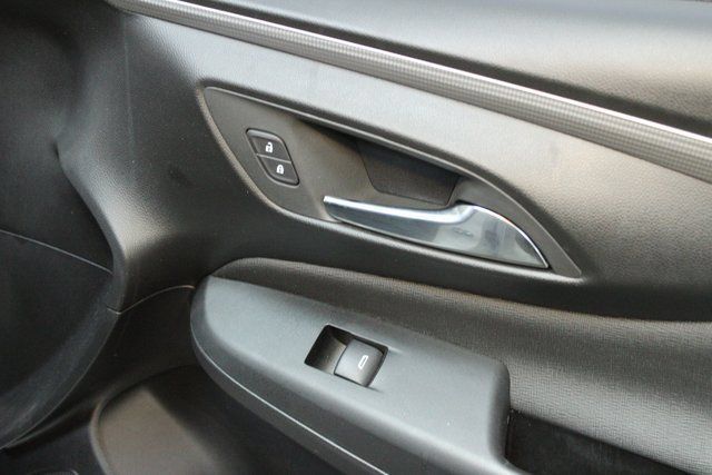 Certified 2025 Buick Envista Avenir FWD image 9