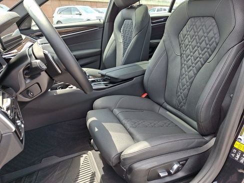 Certified 2023 BMW 530i xDrive w/ Premium Package AWD/4WD image 13