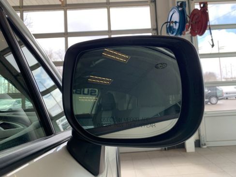 Certified 2022 Subaru Crosstrek 2.0i Premium image 23