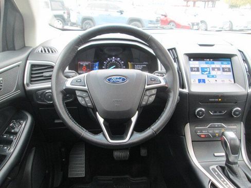 Used 2016 Ford Edge SEL w/ Canadian Touring Package AWD/4WD image 16