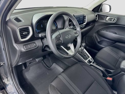 New 2026 Hyundai Venue SEL FWD image 9