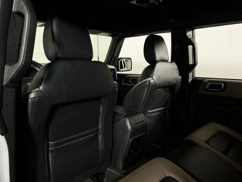 Used 2024 Ford Bronco Wildtrak image 24