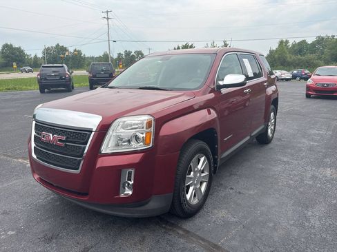 Used 2011 GMC Terrain SLE w/ LPO, Chrome Package FWD image 2