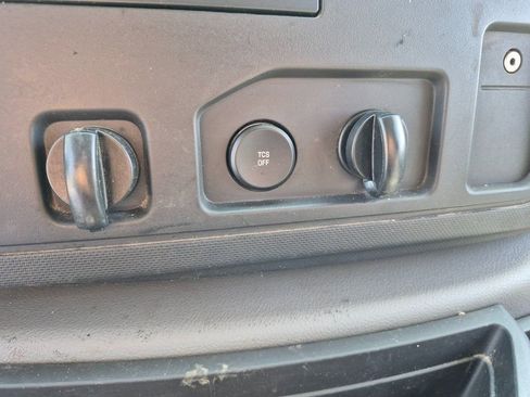 Used 2014 Ford E-350 and Econoline 350 Super Duty w/ Power Group image 22