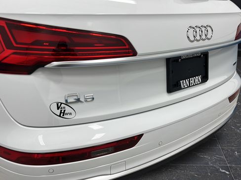 Used 2025 Audi Q5 e Premium Plus w/ Premium Plus Package AWD/4WD image 41