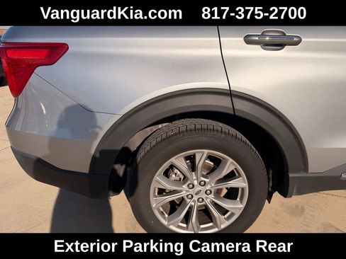 Used 2023 Ford Explorer Limited image 10