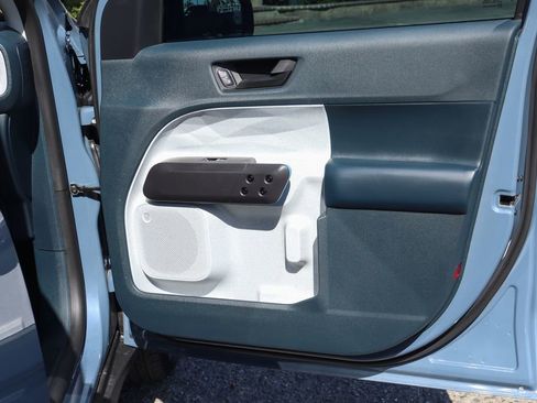 Used 2025 Ford Maverick XLT w/ Equipment Group 301A image 41