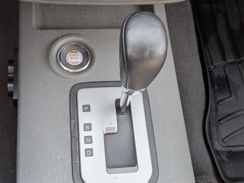 Used 2020 Nissan Frontier SV image 25