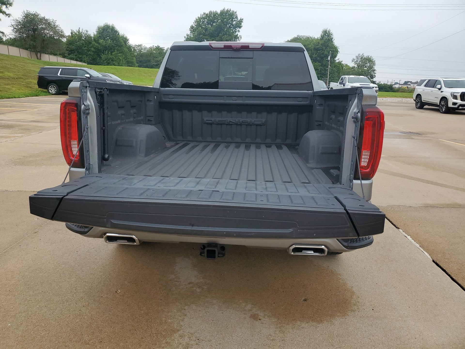 Used 2023 GMC Sierra 1500 Denali w/ Denali Reserve Package AWD/4WD image 33