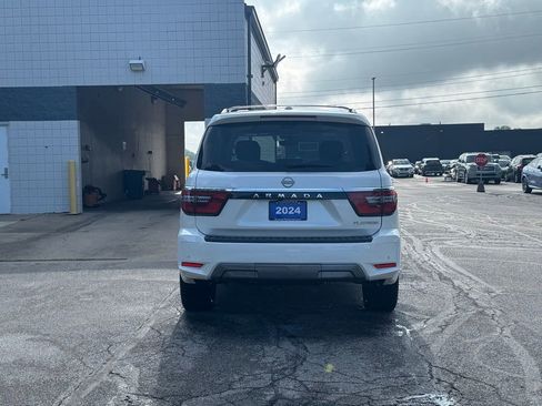 Used 2024 Nissan Armada Platinum w/ Captain's Chairs Package image 6