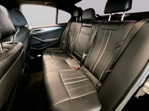 Used 2019 BMW 540i w/ M Sport Package RWD image 18