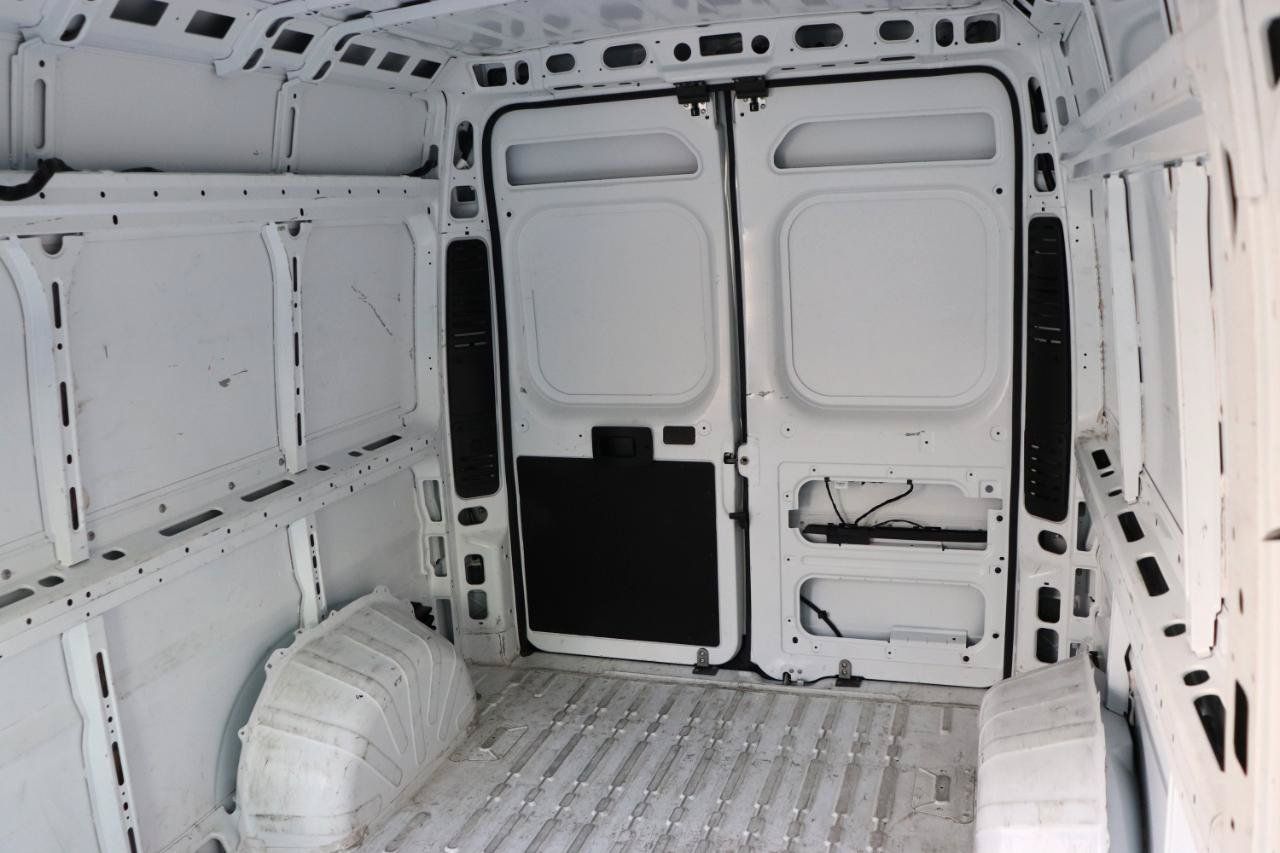 Used 2025 RAM ProMaster 2500 w/ Convenience Group FWD image 18