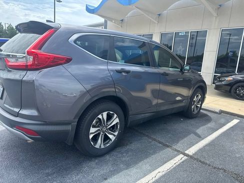 Used 2018 Honda CR-V LX image 3