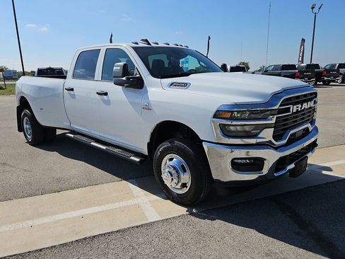New 2026 RAM 3500 Tradesman AWD/4WD image 10