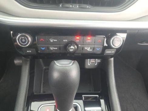Used 2025 Jeep Compass Limited w/ Elite Group AWD/4WD image 33