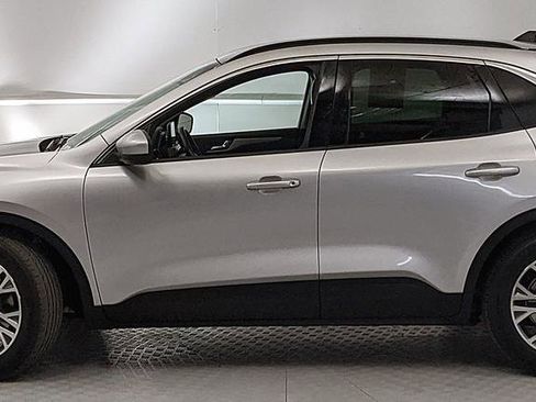 Used 2020 Ford Escape SEL image 5