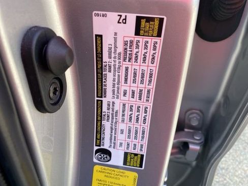 Used 2023 Toyota RAV4 XLE w/ Convenience Package image 29