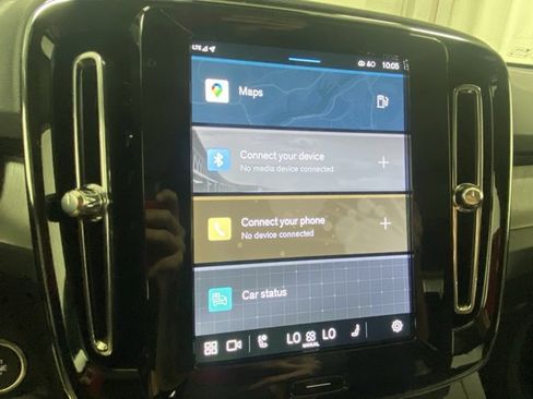 Certified 2025 Volvo XC40 B5 Ultra w/ Protection Package Premier image 17