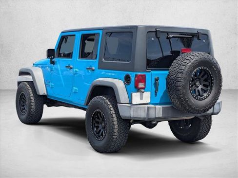 Used 2017 Jeep Wrangler Unlimited Sport w/ Connectivity Group AWD/4WD image 7