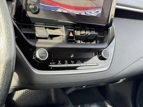 Used 2024 Toyota Corolla LE image 12