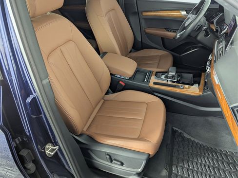 Used 2021 Audi Q5 2.0T Premium w/ Convenience Package image 40