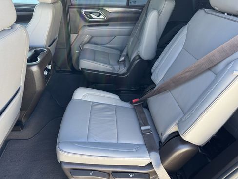 Used 2022 GMC Yukon SLT w/ SLT Luxury Package image 15