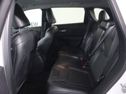 Used 2023 Jeep Cherokee Altitude Lux image 26