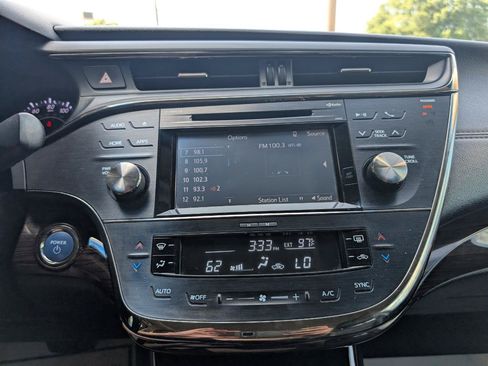 Used 2015 Toyota Avalon XLE Touring FWD image 16
