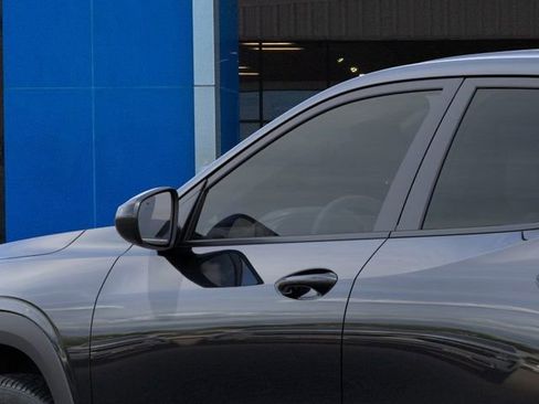 New 2026 Chevrolet Trax LS image 12