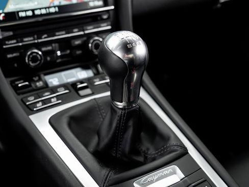 Used 2016 Porsche Cayman image 17