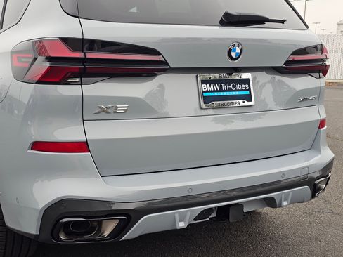New 2026 BMW X5 xDrive40i image 7