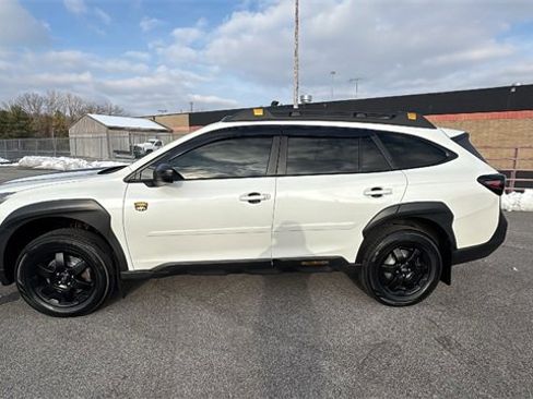 Used 2022 Subaru Outback Wilderness w/ Wilderness Package image 2