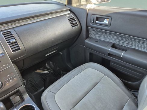 Used 2019 Ford Flex SEL w/ Equipment Group 202A FWD image 14