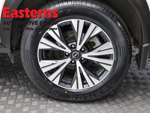Used 2023 Nissan Rogue SV w/ SV Premium B Package AWD/4WD image 8