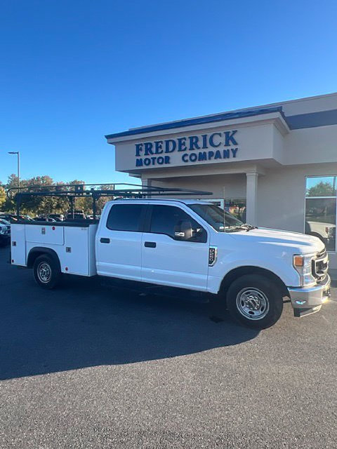 Used 2022 Ford F250 XL w/ Power Equipment Group RWD image 1