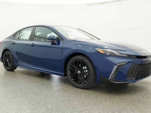 New 2026 Toyota Camry SE image 17