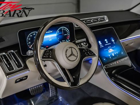 Used 2024 Mercedes-Benz S 580e 4MATIC Sedan image 28