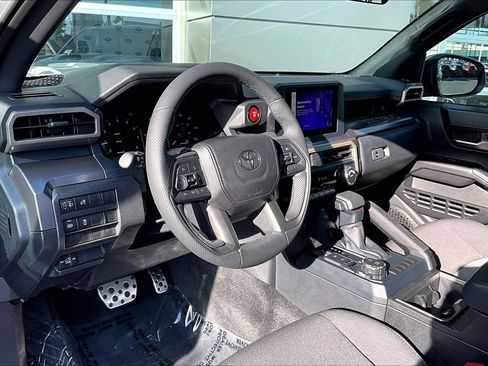 Used 2026 Toyota Tacoma TRD Sport AWD/4WD image 14